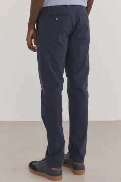 Calças calças chino leves e slim fit premium