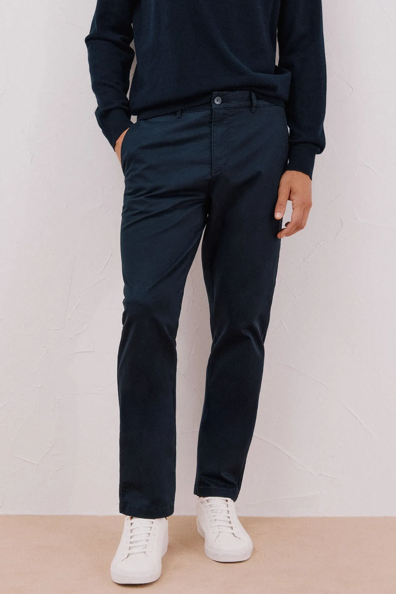 Calças chino leves regular fit