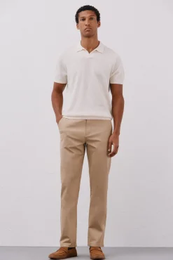 Calças chino leves regular fit