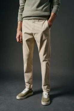 Calças chino slim