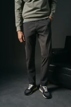 Calças chino slim
