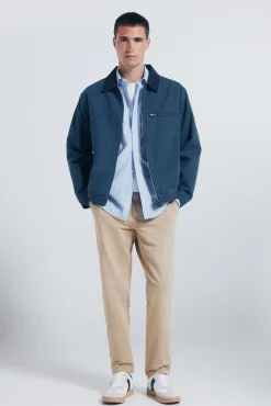 calças chino slim fit confortáveis