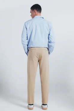 calças chino slim fit confortáveis