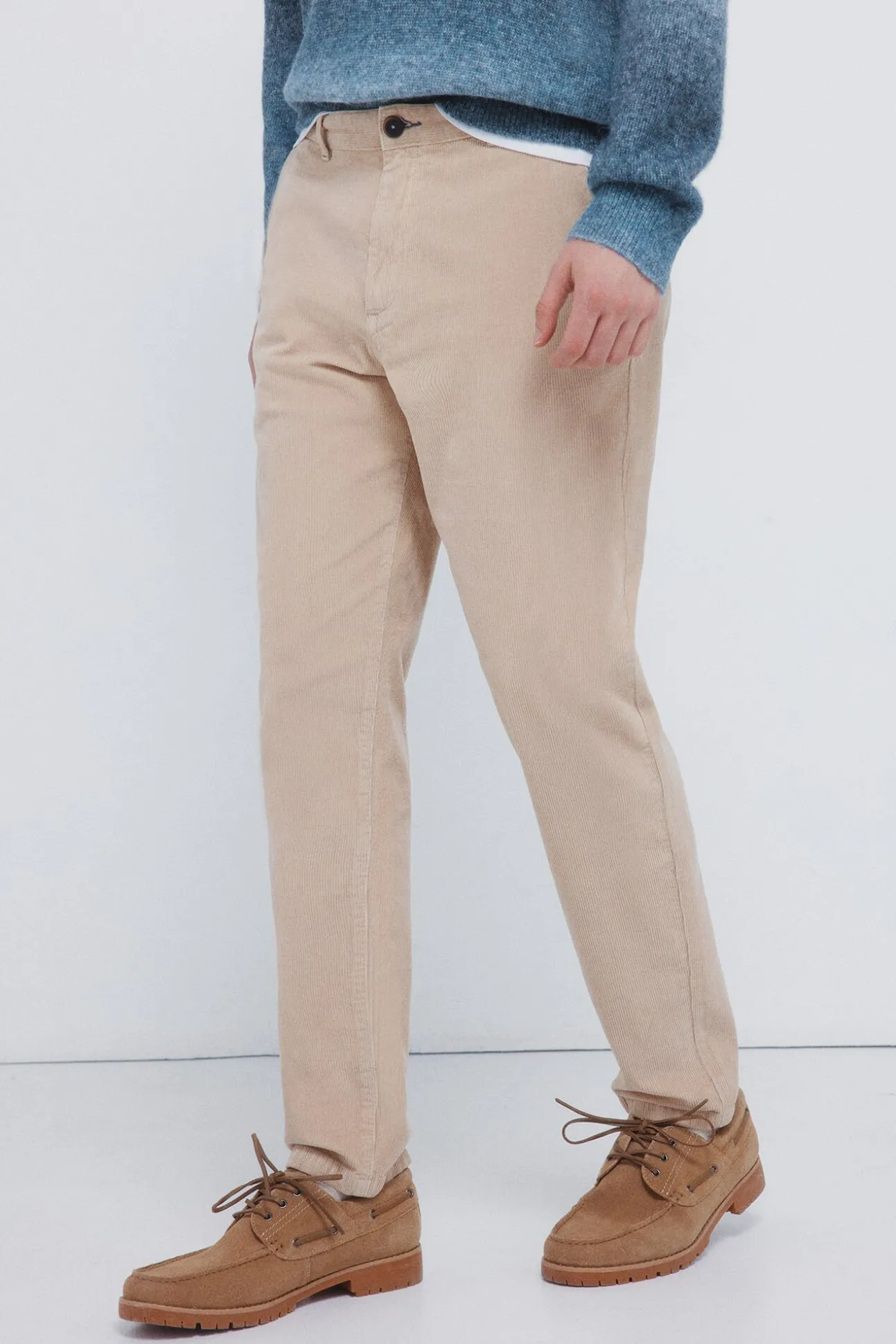 Calças chino slim fit confortável de veludo cotelê lavado