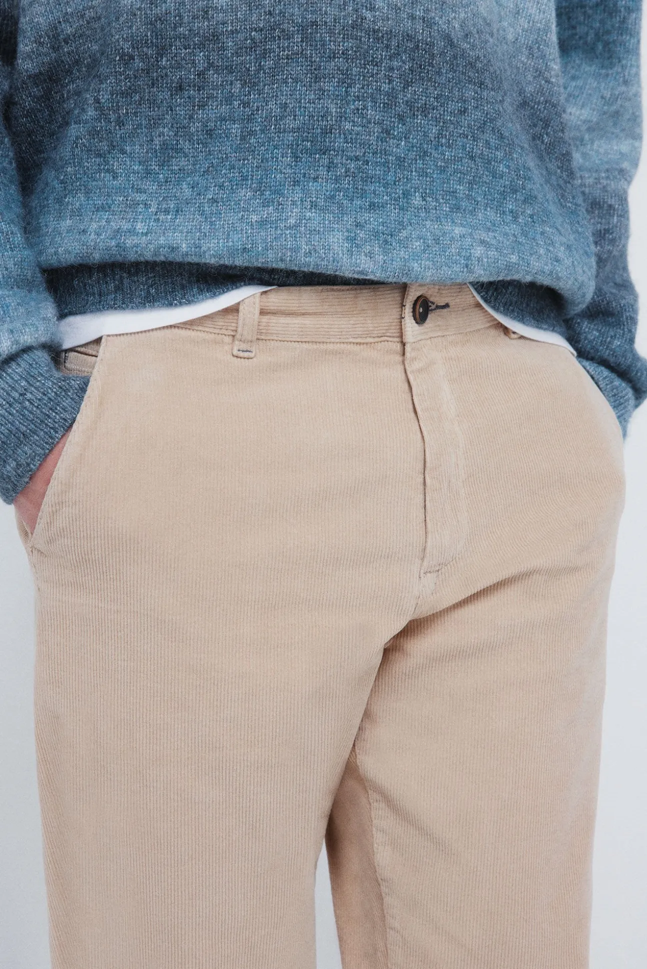 Calças chino slim fit confortável de veludo cotelê lavado