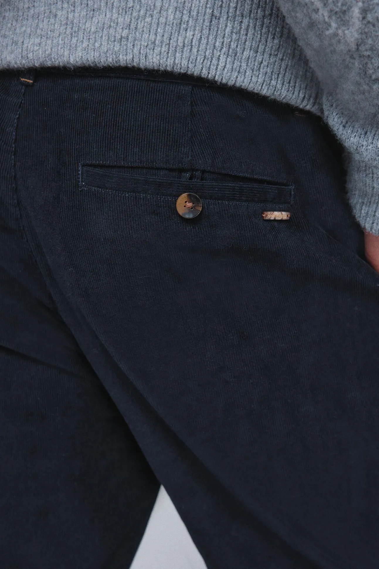 Calças chino slim fit de veludo cotelê micro