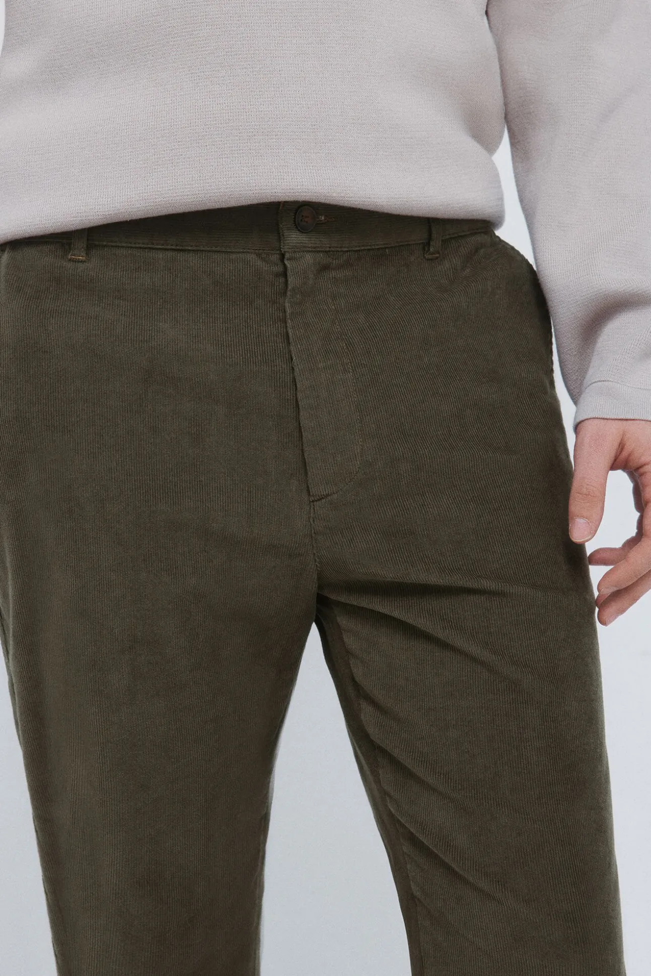 Calças chino slim fit de veludo cotelê micro
