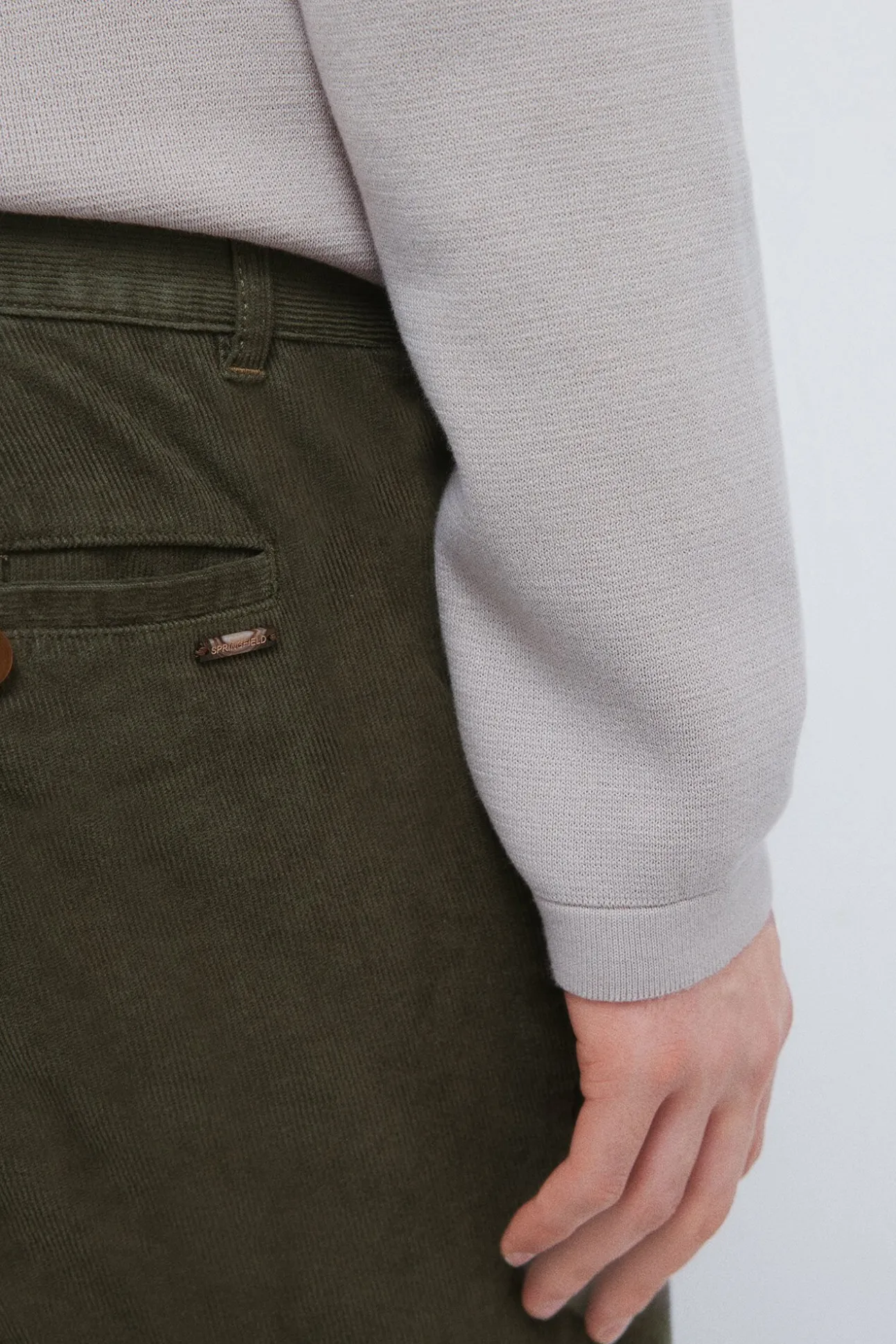 Calças chino slim fit de veludo cotelê micro