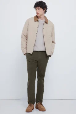 Calças chino slim fit de veludo cotelê micro