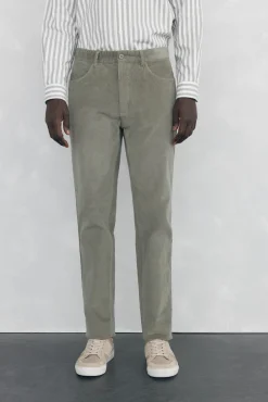 Calças de veludo slim fit com 5 bolsos