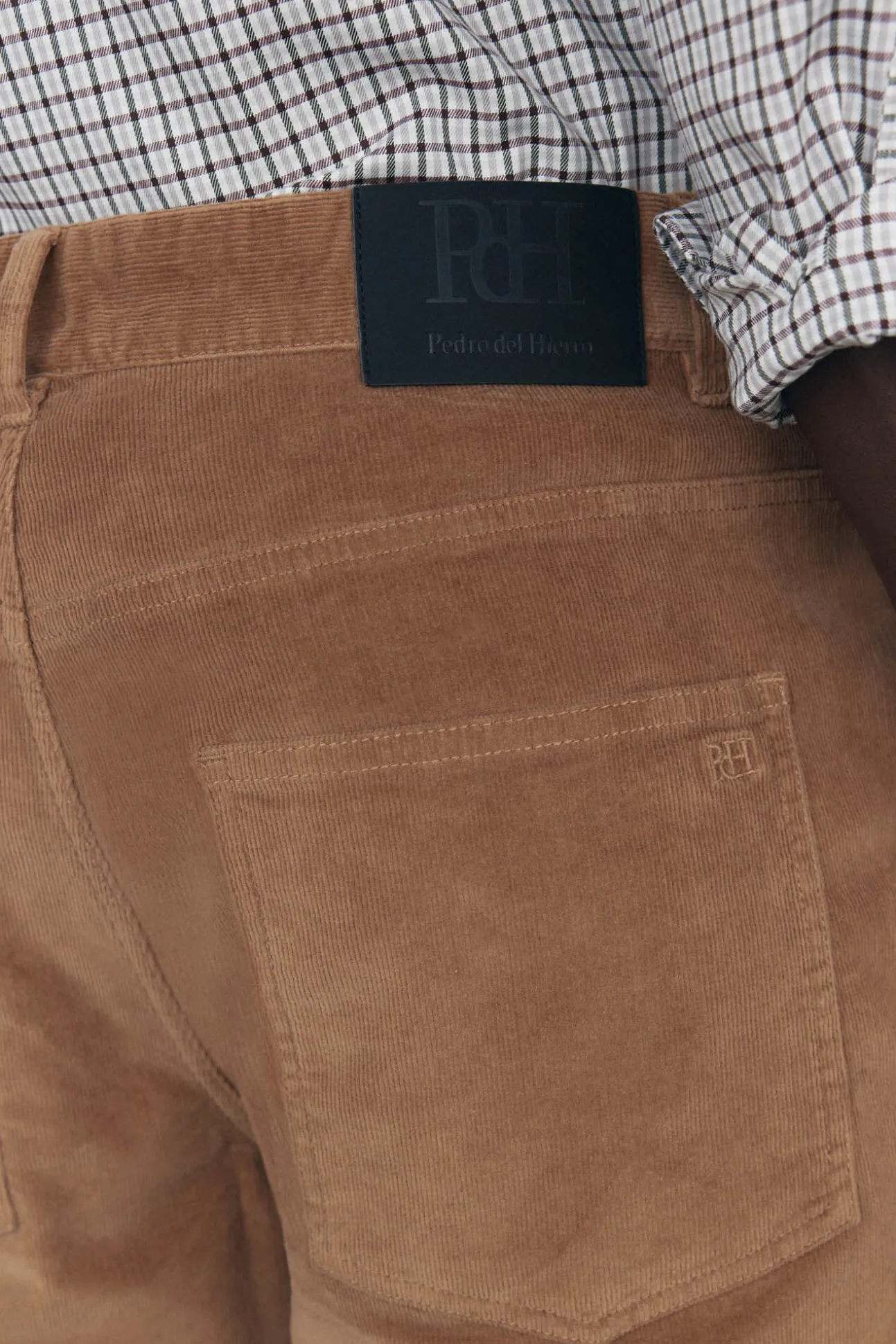 Calças de veludo slim fit com 5 bolsos