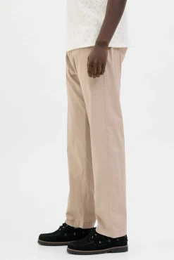 Calças estilo chino
