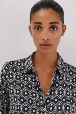 Camisa acetinada