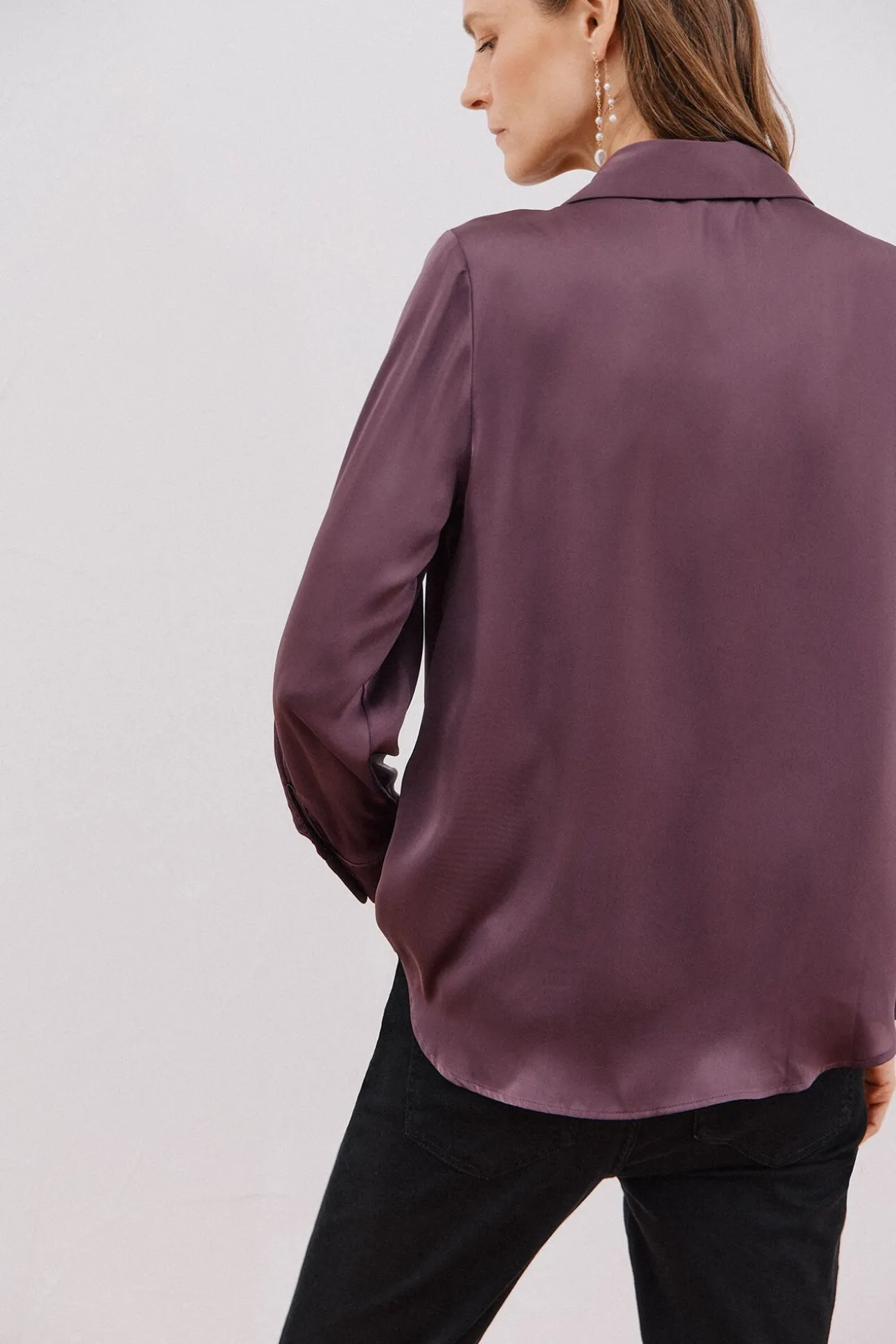 Camisa acetinada