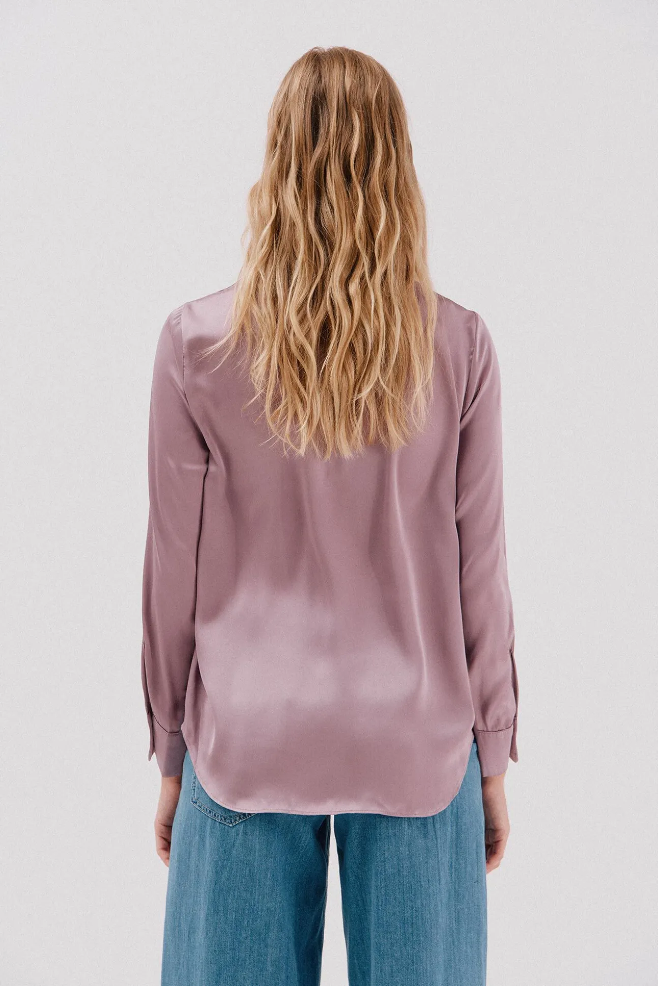 Camisa acetinada