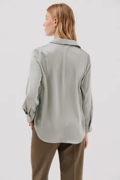 Camisa acetinada