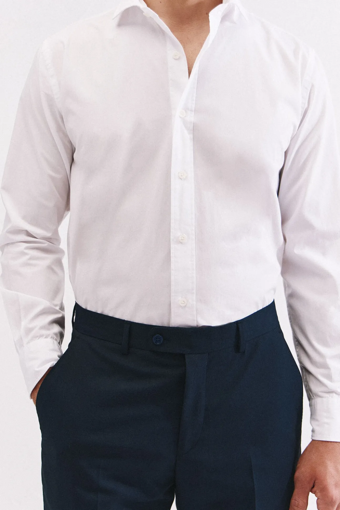 Camisa branca de algodão