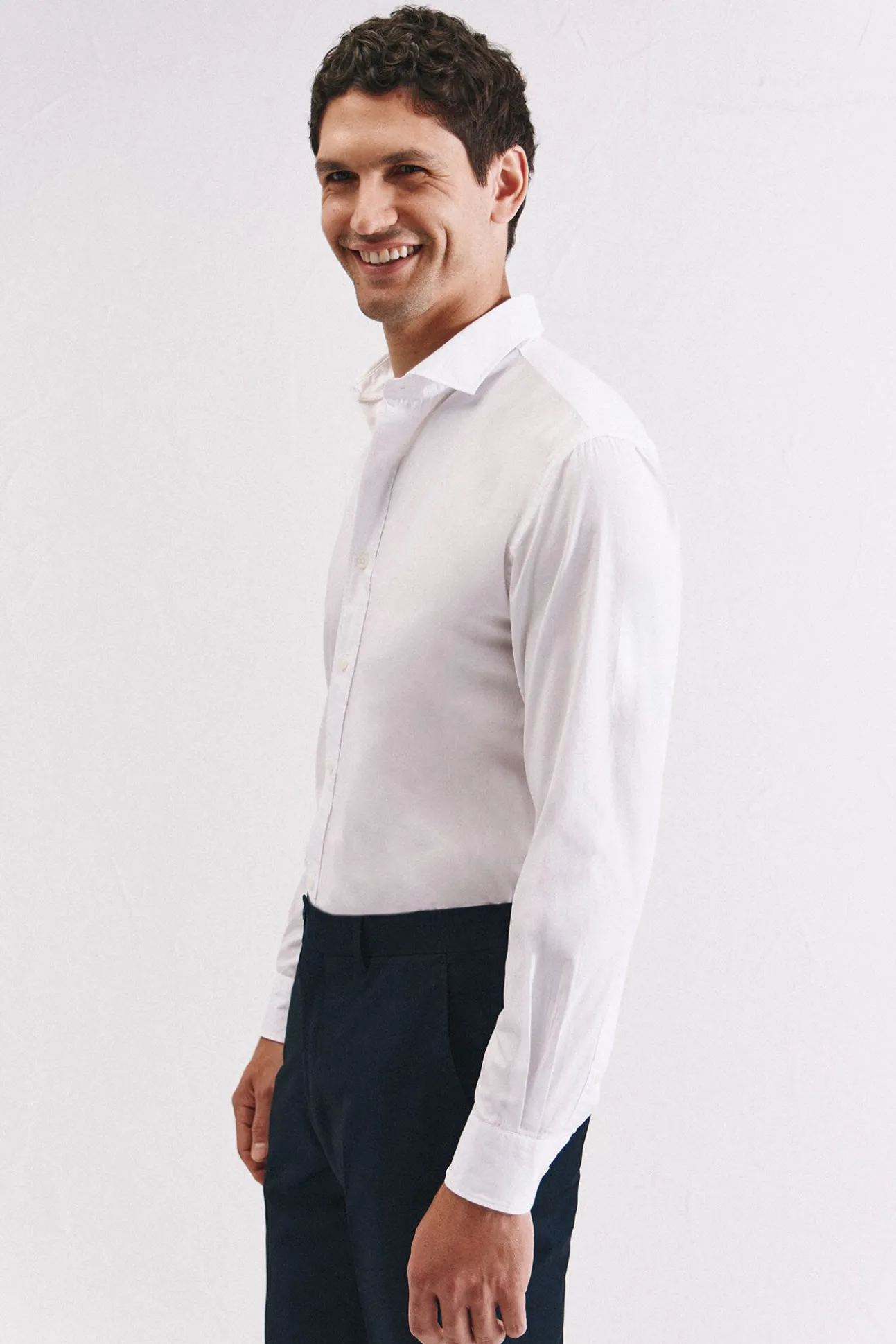 Camisa branca de algodão