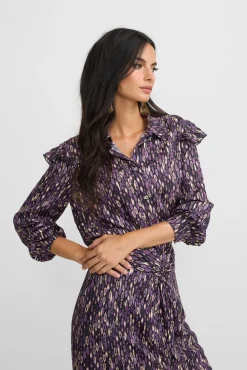 Camisa com babados e estampado Ikat no ombro