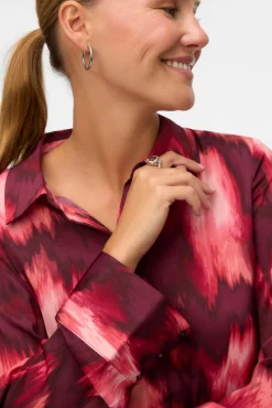Camisa com efeito acetinado
