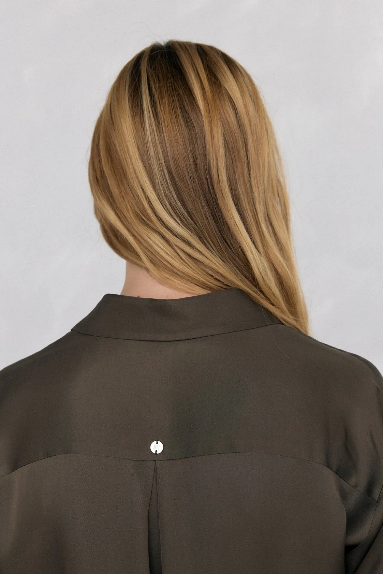 Camisa de cetim lisa