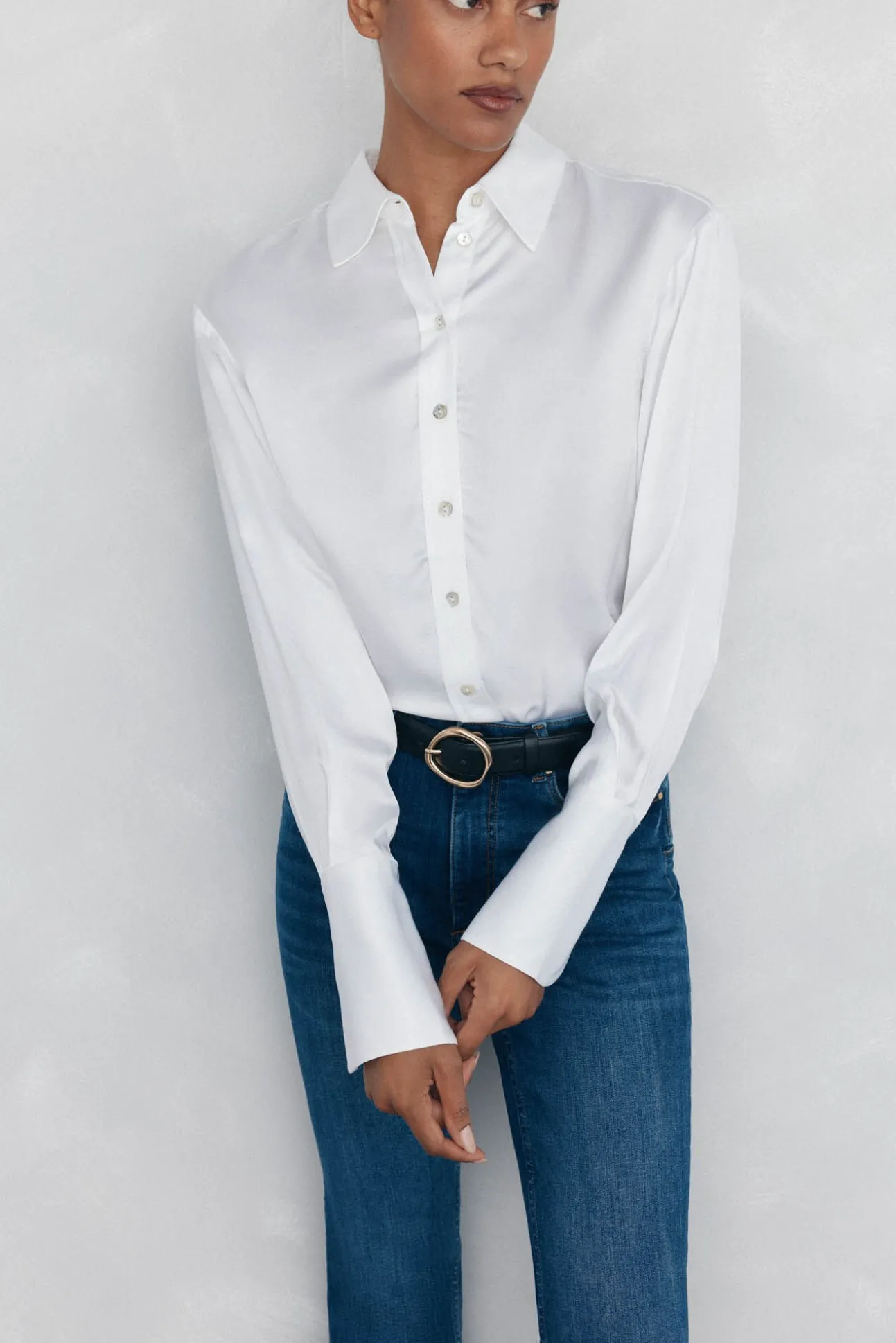 Camisa de cetim oversized