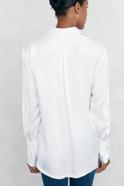 Camisa de cetim oversized