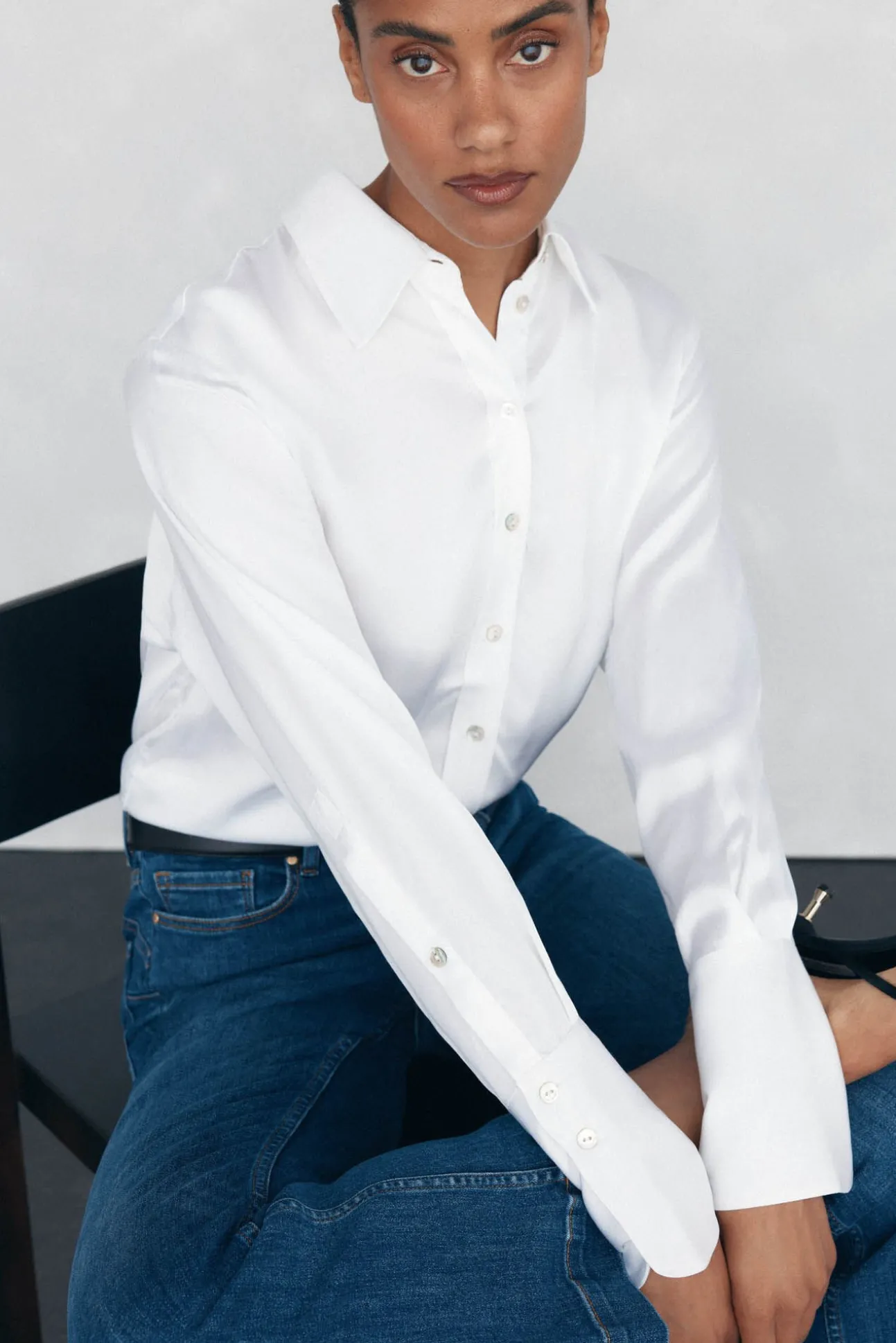 Camisa de cetim oversized