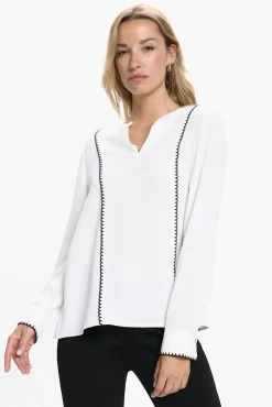 Camisa de manga comprida com aberturas
