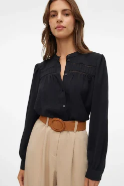Camisa de manga comprida com aberturas