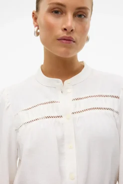 Camisa de manga comprida com aberturas
