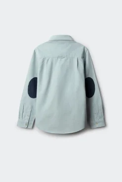 Camisa de menino com cotoveleiras