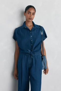 Camisa denim com laço