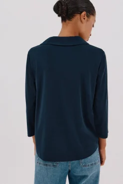 Camisa elástica com botões
