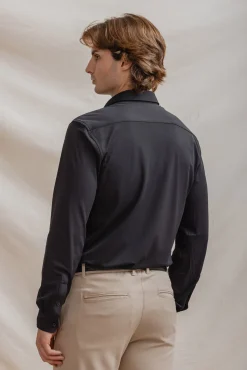 Camisa elástica com haste