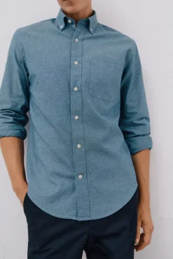 Camisa jeans com bolso