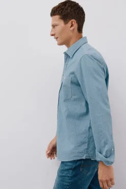 Camisa jeans com dois bolsos