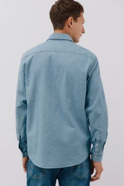 Camisa jeans com dois bolsos