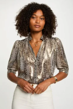 Camisa justa com mangas bufantes