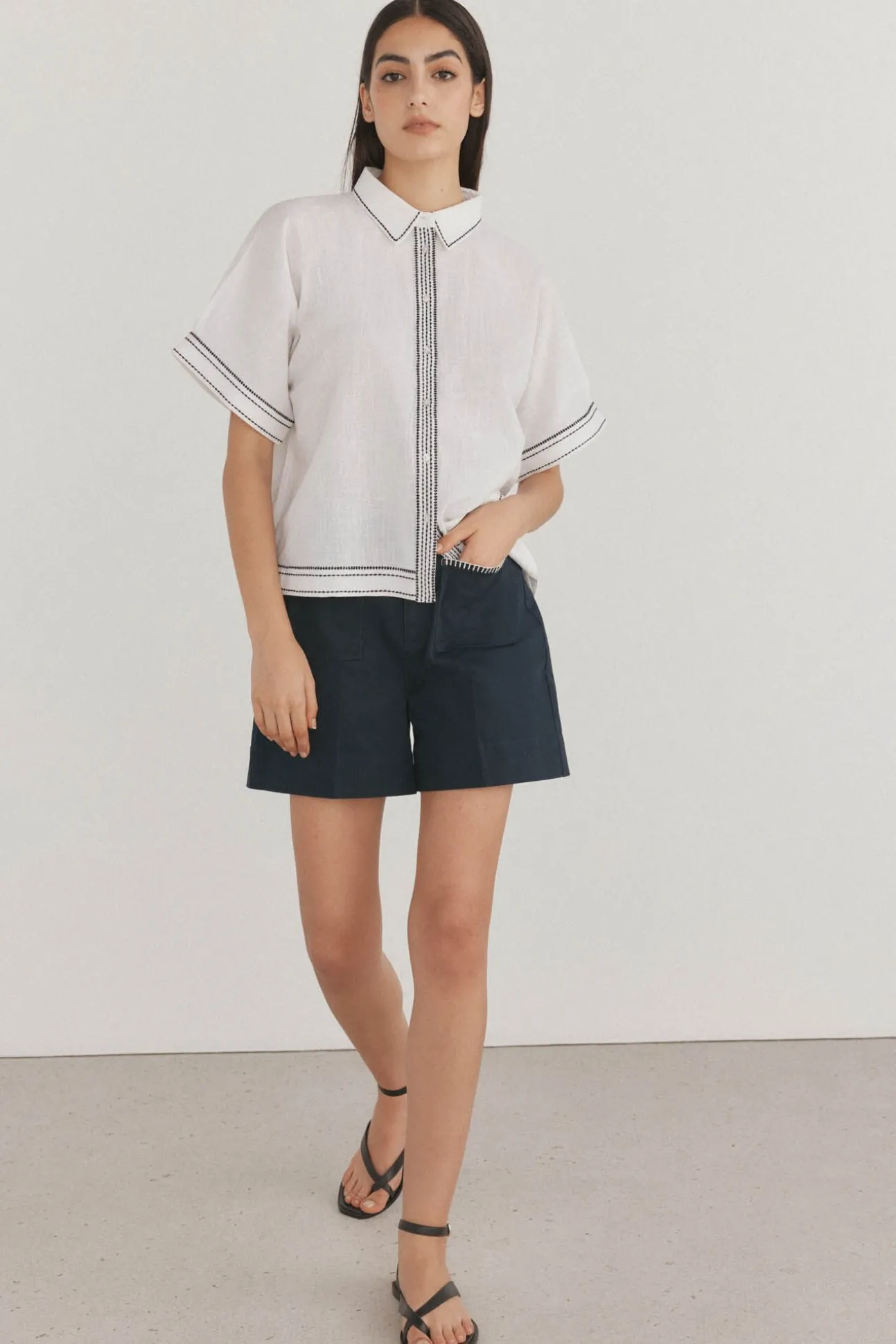 Camisa larga contrastante