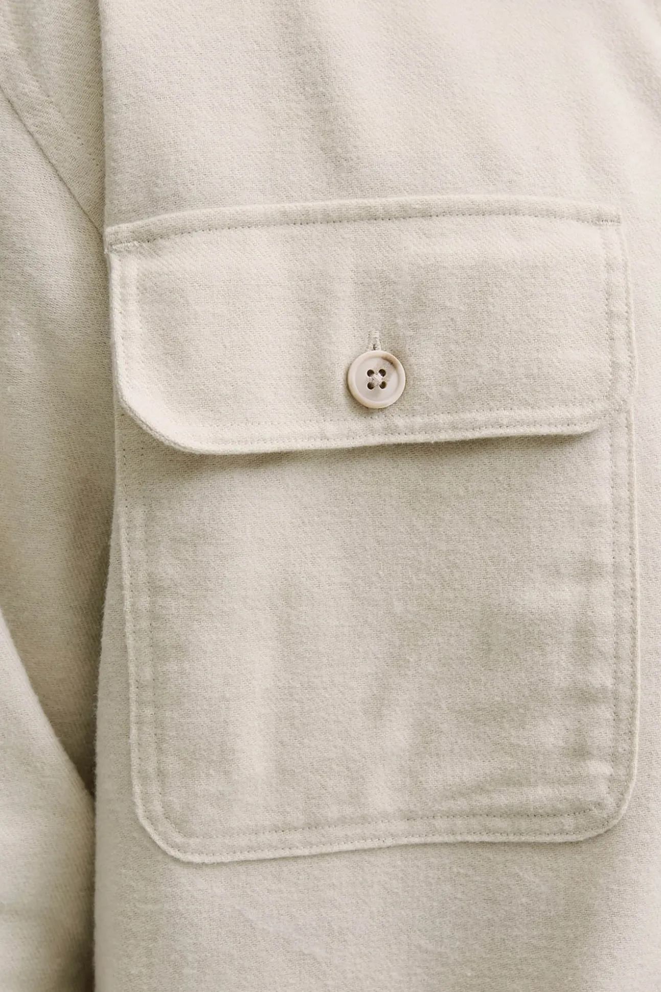 Camisa oversize com corte descontraído