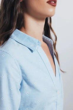 Camisa Oxford com gola aberta