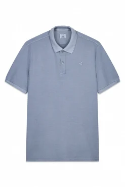 Camisa polo piqué lavada com bordado de avião