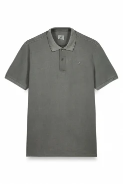 Camisa polo piqué lavada com bordado de avião
