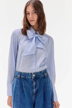 Camisa riscas com laço