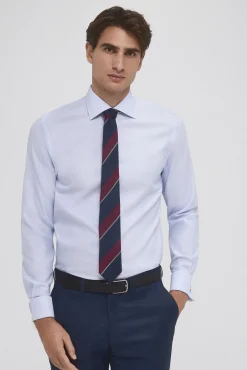 Camisa social com botões de punho, não resistente ao ferro e às manchas, corte simples e à medida