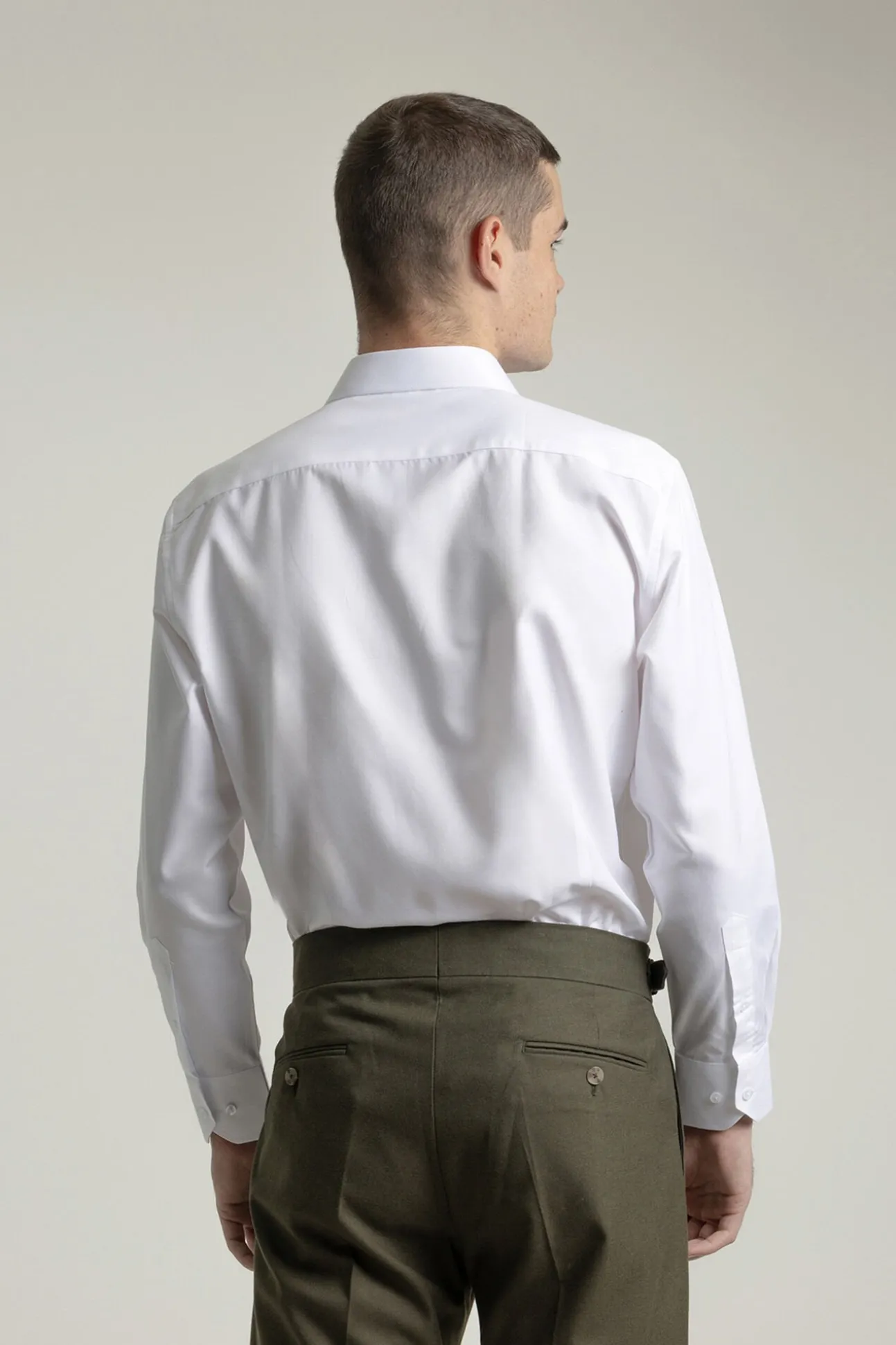 Camisa social de sarja de corte regular fit