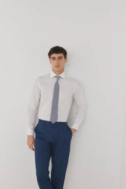 Camisa social lisa que não pode ser passada a ferro + resistente a manchas