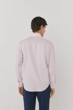Camisa social lisa que não pode ser passada a ferro + resistente a manchas