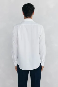 Camisa social lisa que não pode ser passada a ferro + resistente a manchas